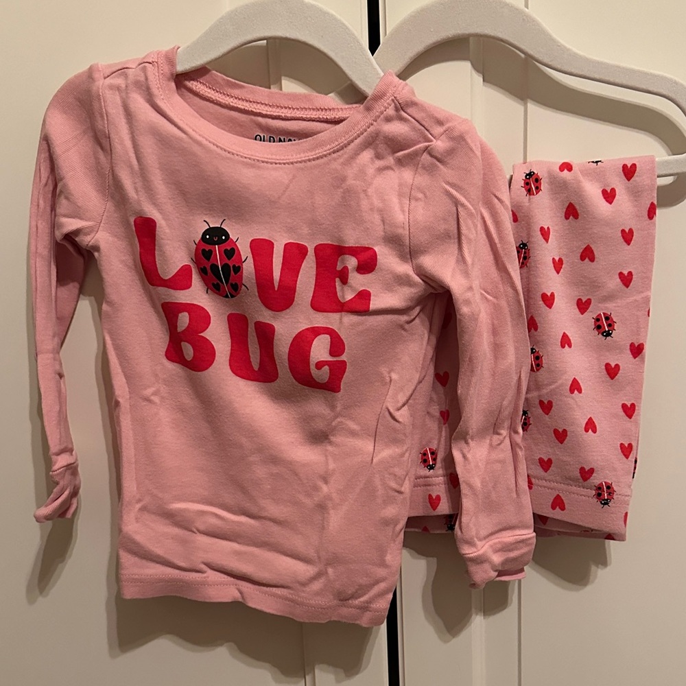 3T Old Navy Love Bug Pink Kids Pajamas
